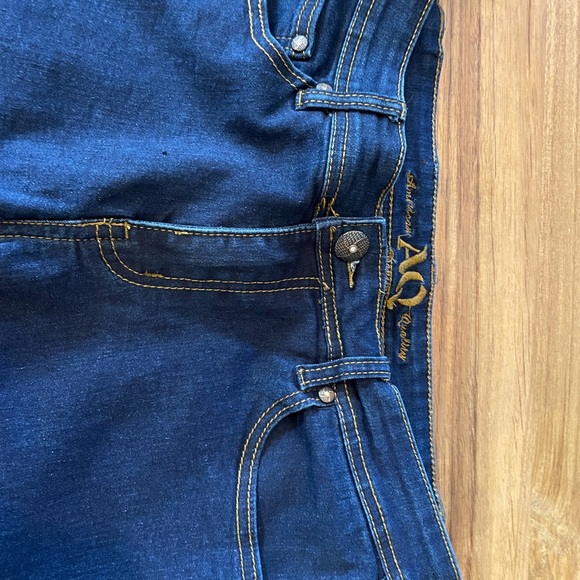 AQ American Quality Denim - Skinny - Size 13 - Picture 4 of 6